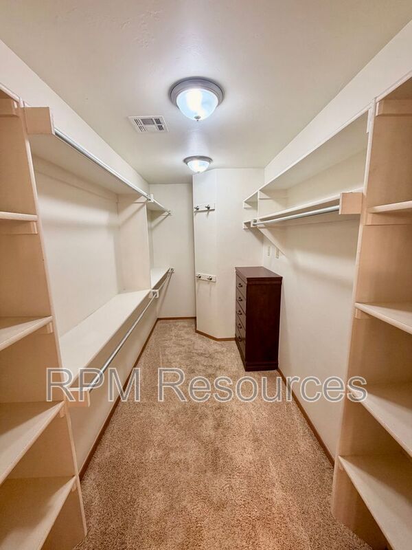 Building Photo - 4508 N Asbury Ave