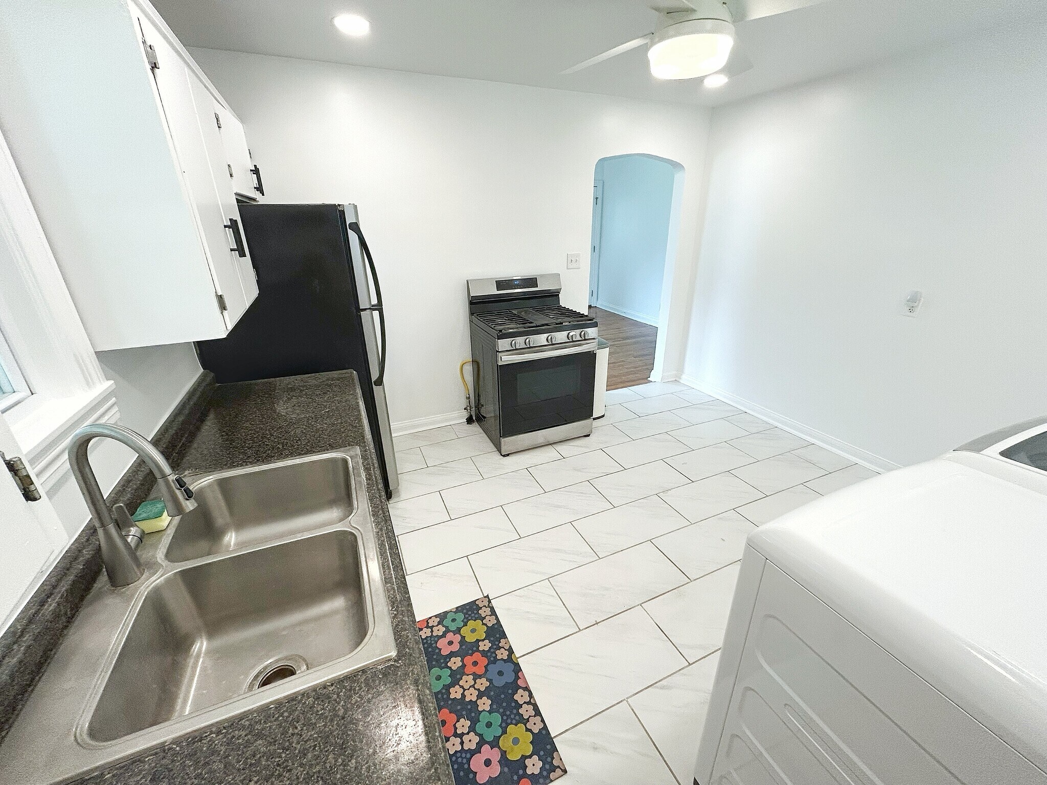 Building Photo - 2915 Molter Ct