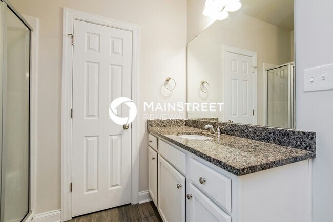 Building Photo - 5 Bedroom Pet-Friendly Home in GARNER, NC with Main Street Renewal