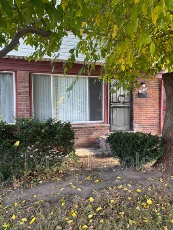 Building Photo - 15896 Southfield Fwy