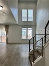 Building Photo - Bluffdale Townhouse