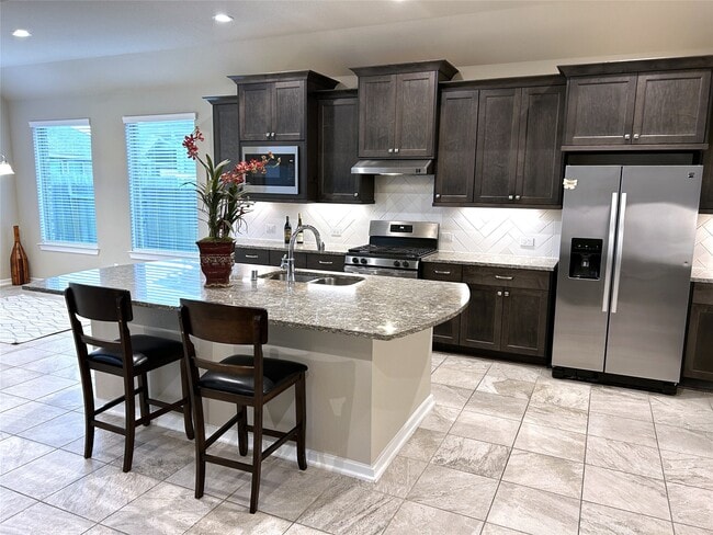 Building Photo - 8426 Bay Orchard Dr