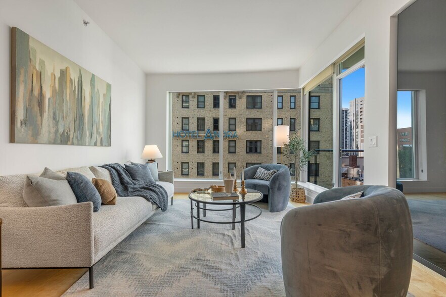 Building Photo - 1920 4th Ave