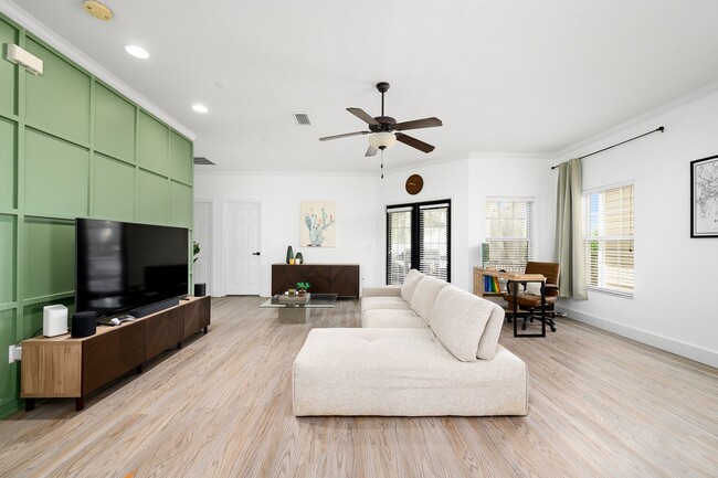 Building Photo - Optimal Location in Northwest Gainesville: South Point Neighborhood Living