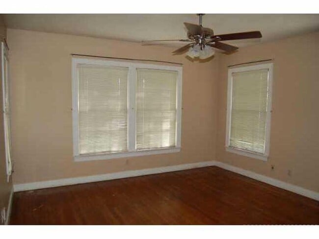 Building Photo - 1308 Crestwood Rd