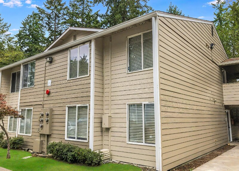 Building Photo - 2400 20th Ave NW