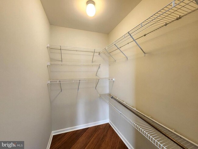 Building Photo - 2204 Westcourt Ln