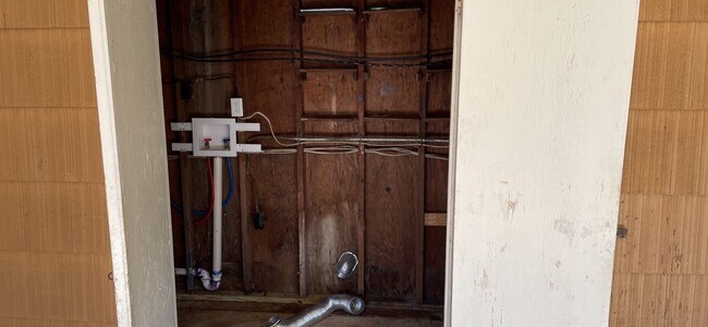 Building Photo - Home for rent in Center Point!!! COMING SOON!