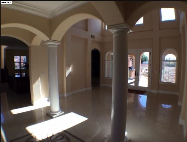 Building Photo - Extremely rare Fair Oaks Ranch executive r...