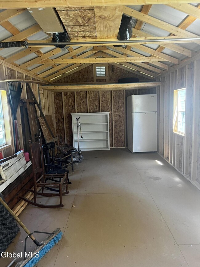 Building Photo - 362 Hoags Corners Rd