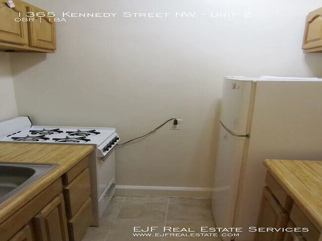 Building Photo - 1365 Kennedy St NW