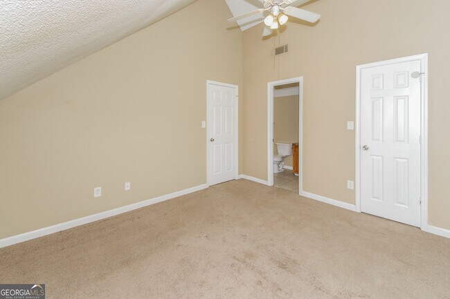 Building Photo - 5320 Brickleberry Way