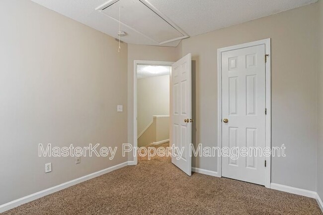 Building Photo - 5637 Fieldcross Ct