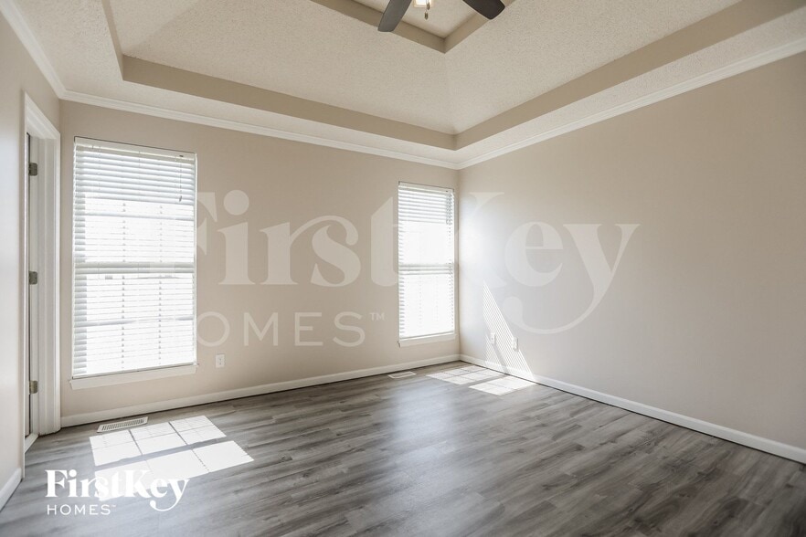 Building Photo - 1009 Peggy Dr