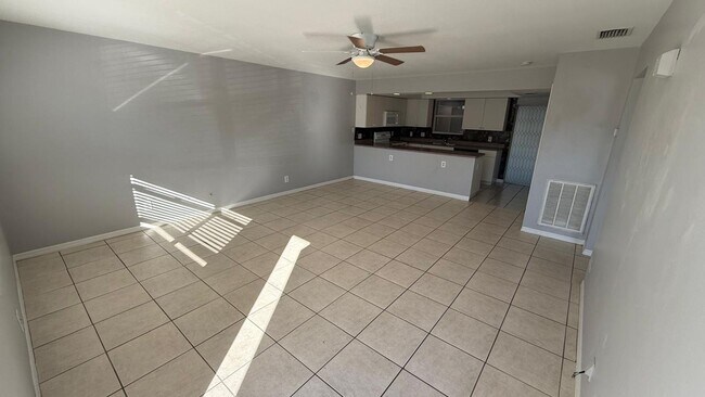 Building Photo - Unit 1 @1407 SE 24TH AVE