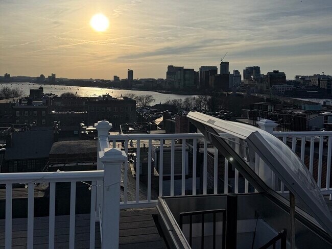 Building Photo - 80 Revere St