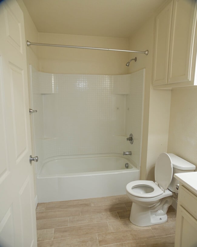 Building Photo - 3008 Finley St