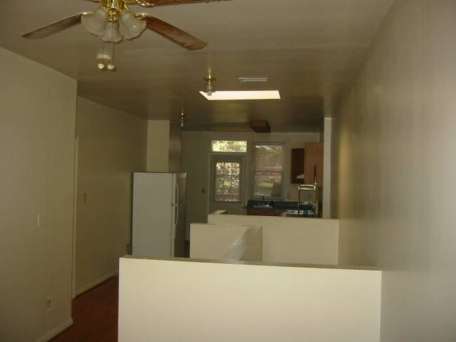 Building Photo - 1220 Half St SW