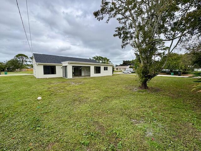 Building Photo - 2101 SE Holland St