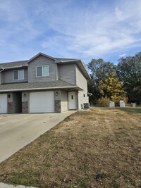 Building Photo - 1411 Kayla Pl