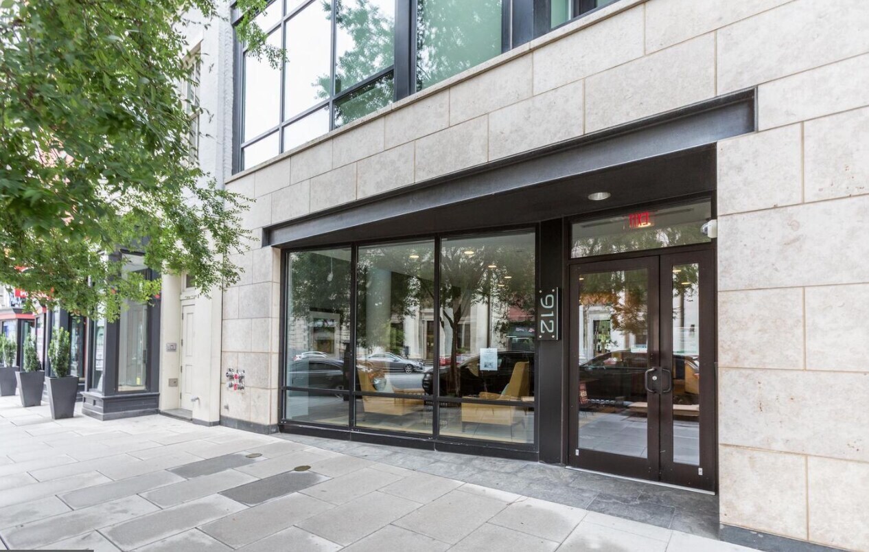 Building Photo - 912 F St NW