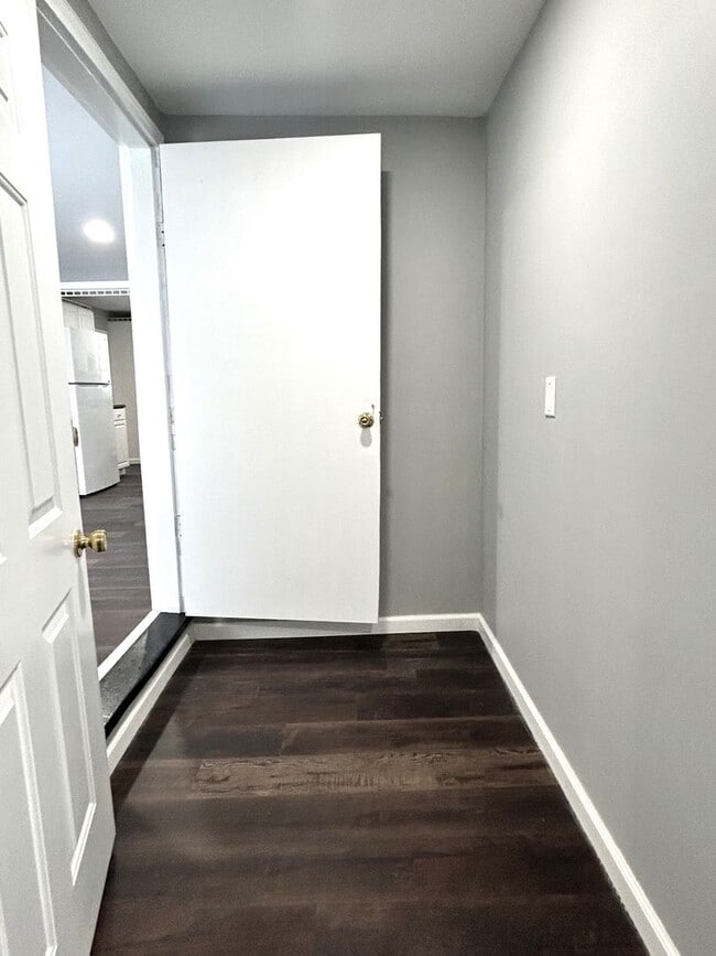 Building Photo - 2941 S 10th St