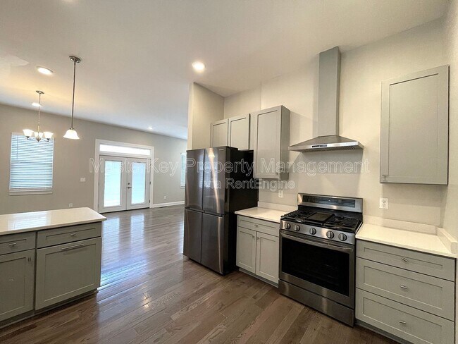 Building Photo - 929 Ramseur St