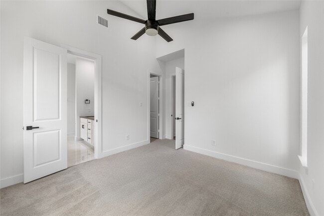 Building Photo - 1046 Marjorie St