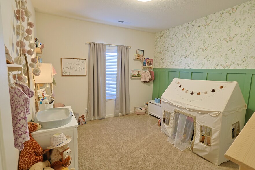 Building Photo - 1158 Thorny Ln