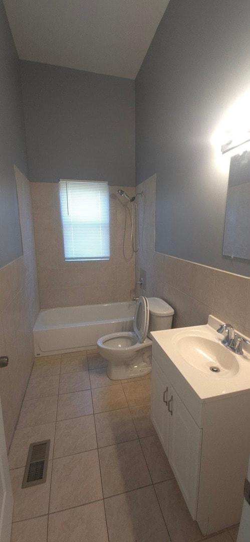 Building Photo - 3324 E 136th St