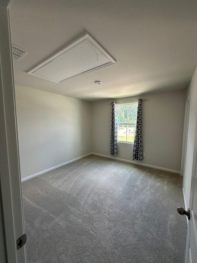 Building Photo - 1460 Burgundy Blf Ln