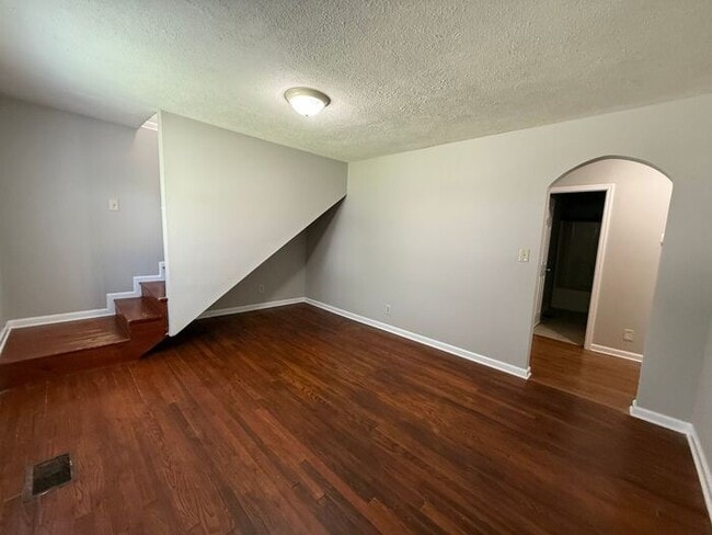 Building Photo - East Nashville / Inglewood 3 Bedroom / 1 B...