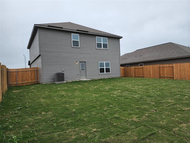 Building Photo - 18412 Speculator Ln