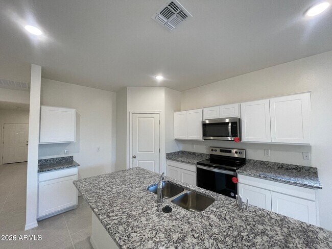 Building Photo - 2051 Night Rider Rd