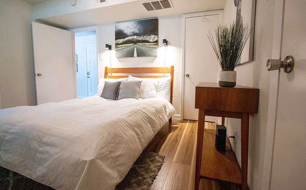 Bedroom - 5607 Harvest Hill Rd