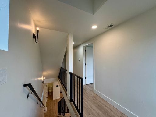 Building Photo - New Build 4 Bedroom and 5 Bathrooms