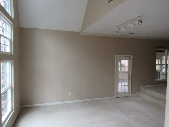 Building Photo - Private West Knoxville Retreat | 3BR Home Near Turkey Creek & Pellissippi