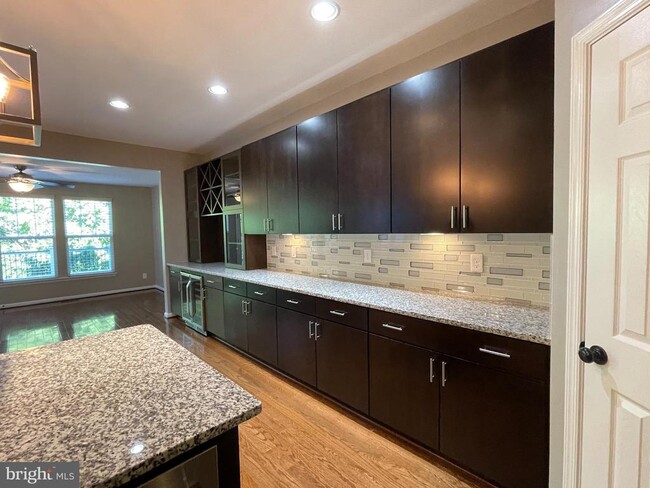 Building Photo - 23573 Christina Ridge Square