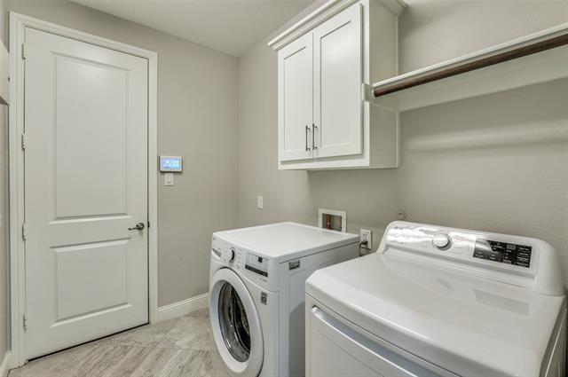 Building Photo - 8042 Acoma Ln