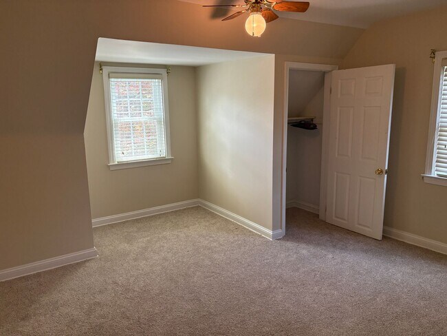 Building Photo - 3 Bed Single Family in Springfield