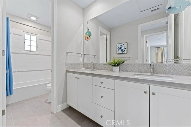 Building Photo - 135 Oceano