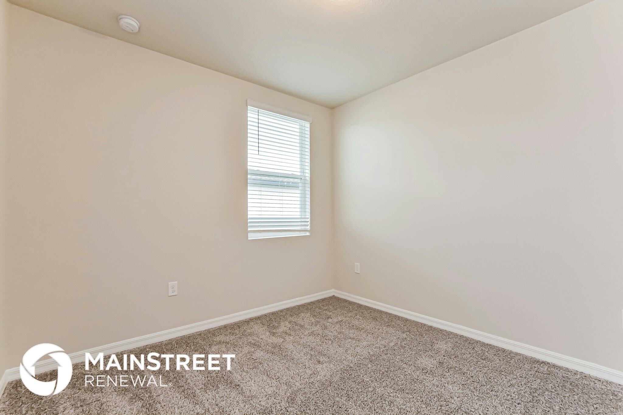 Building Photo - 1090 Oak Vly Dr