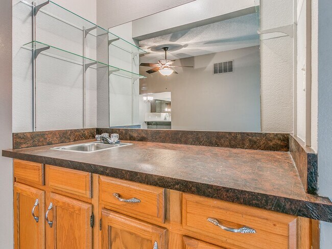 Building Photo - Fair Hill Duplex