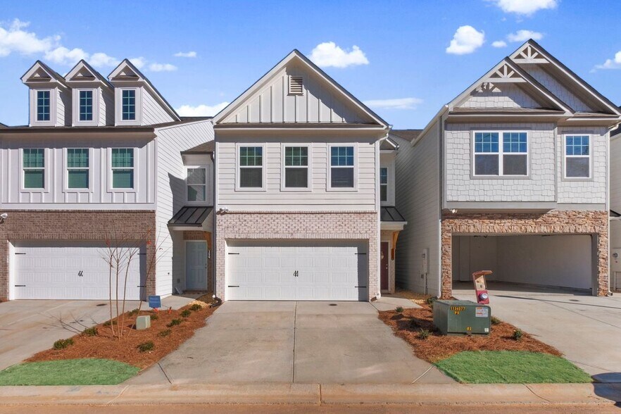 Building Photo - 384 Whitetail Cir