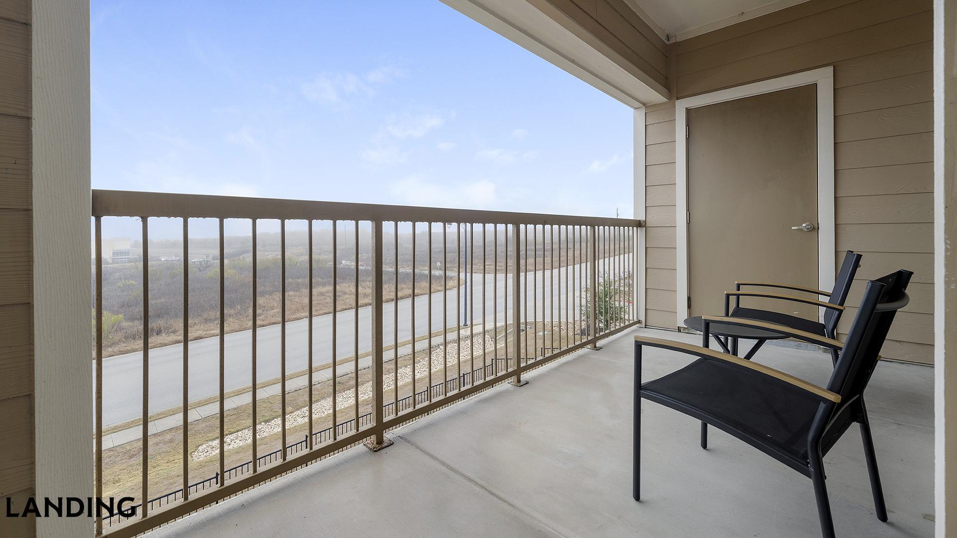 Building Photo - 2825 Main St