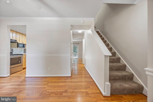 Building Photo - 9109 Bronze Bell Cir