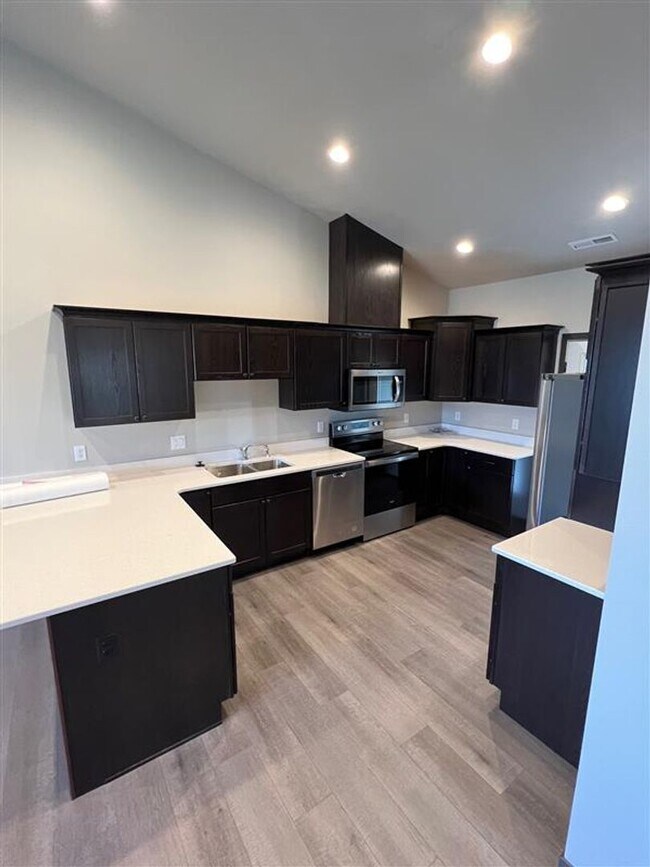 Primary Photo - 2903 Eagle Butte tr