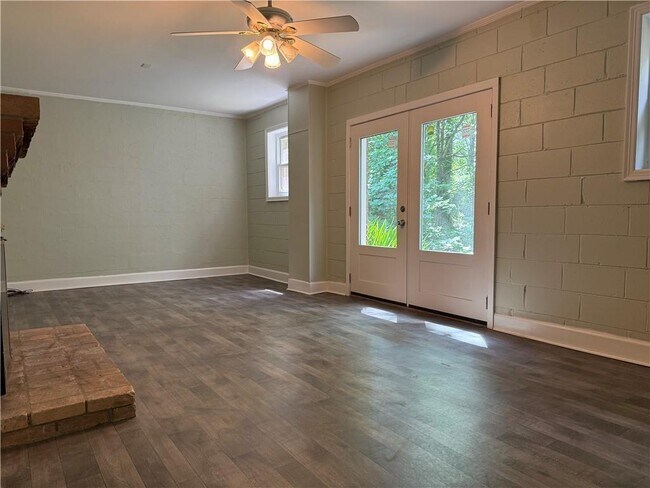 Building Photo - 782 Prince Ave