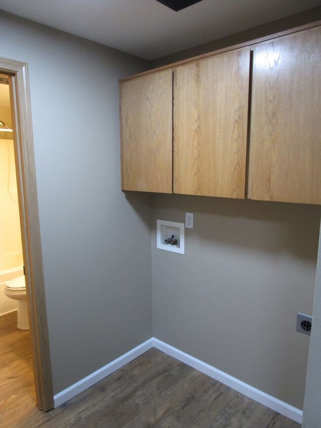 Building Photo - 3 Bedroom, 2 Bathroom Home on 2 Acres on Lower Side of Juniper Canyon - Available Now!