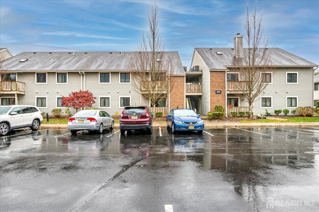 Primary Photo - 211 Ravens Crest Dr